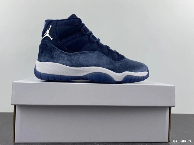 Rep MIDNIGHT NAVY JORDAN AIR AR0715-441 WMNS 11 VELVET 0807